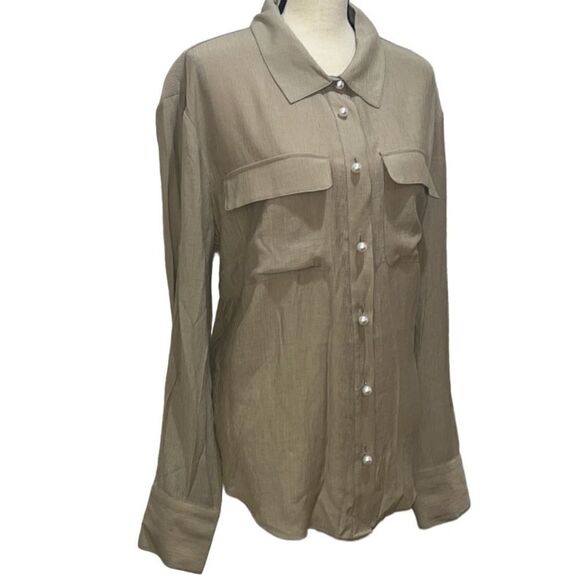 FTF Open Front Pocket Button Down Blouse - Picture 6 of 16